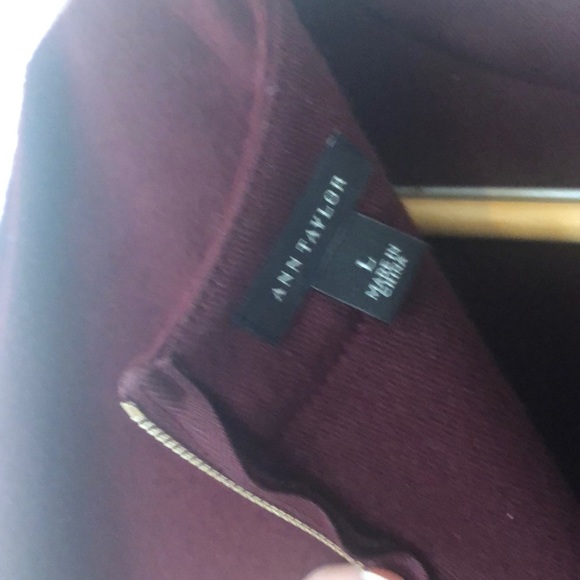 Ann Taylor Cropped wool top SZ LG - Picture 4 of 4